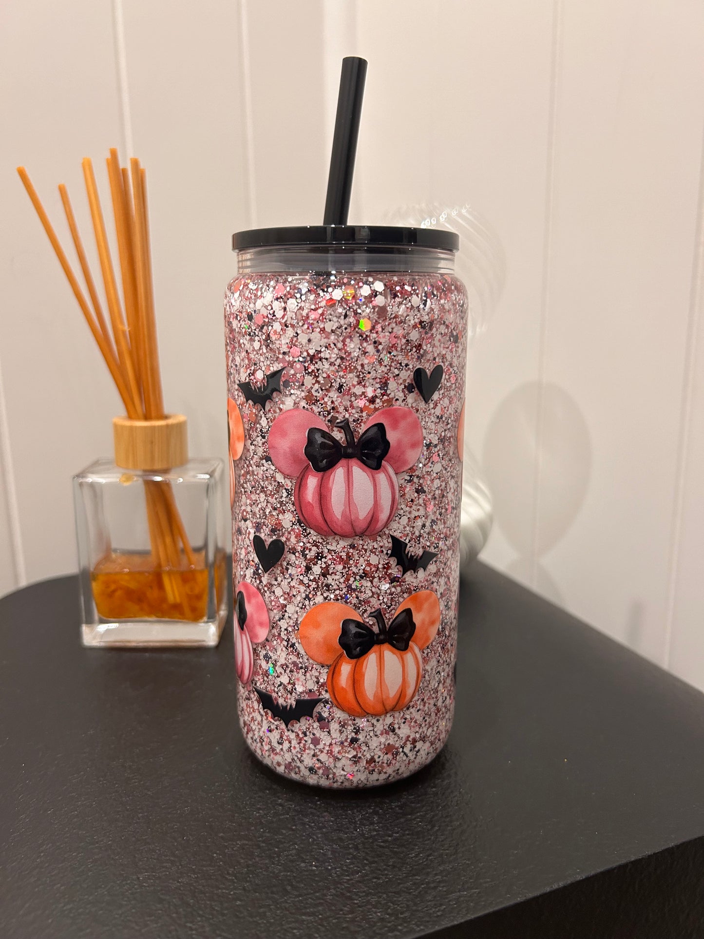 16oz Glass Snowglobe ~ Pumpkin and Bats Halloween