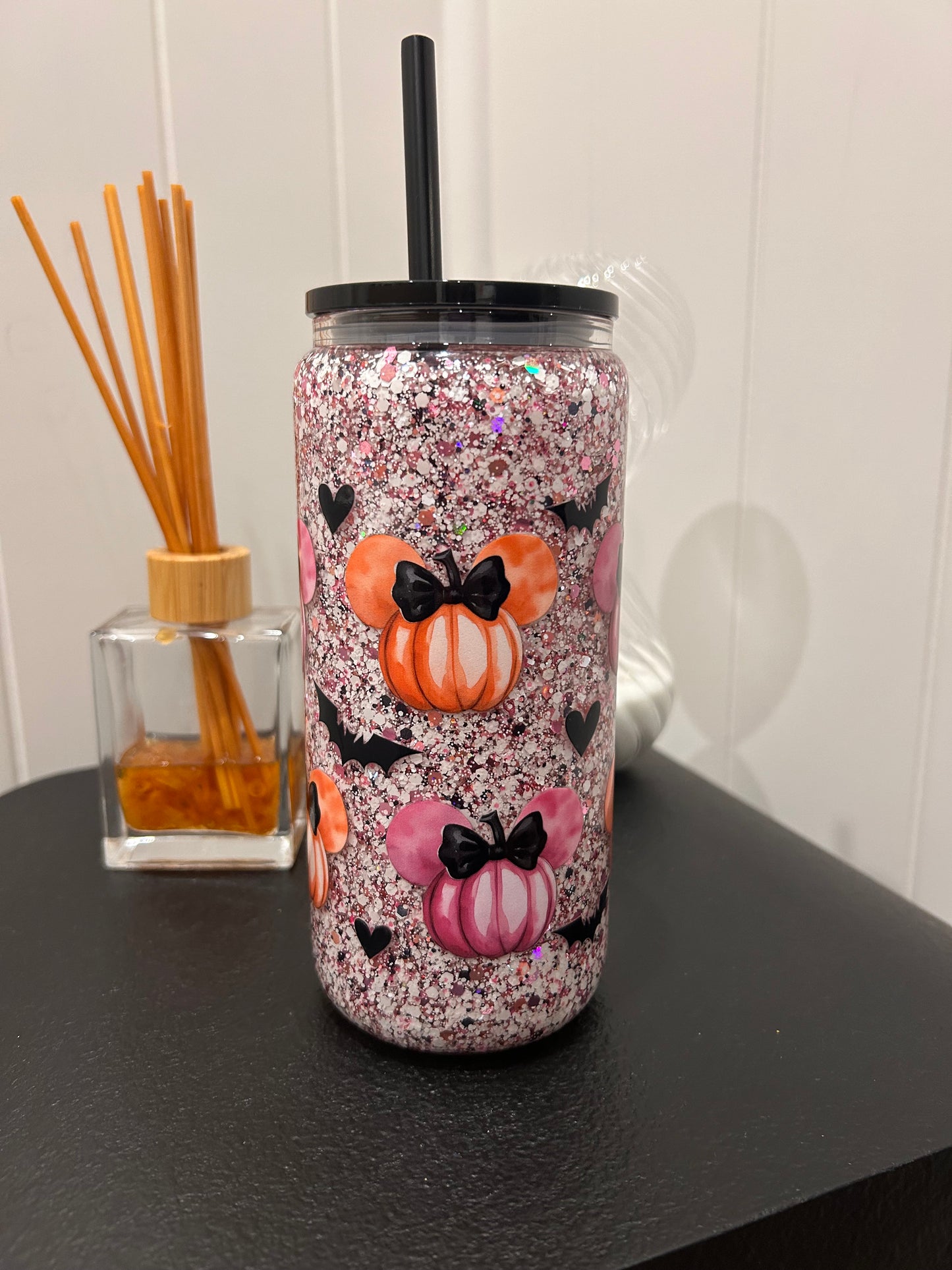 16oz Glass Snowglobe ~ Pumpkin and Bats Halloween