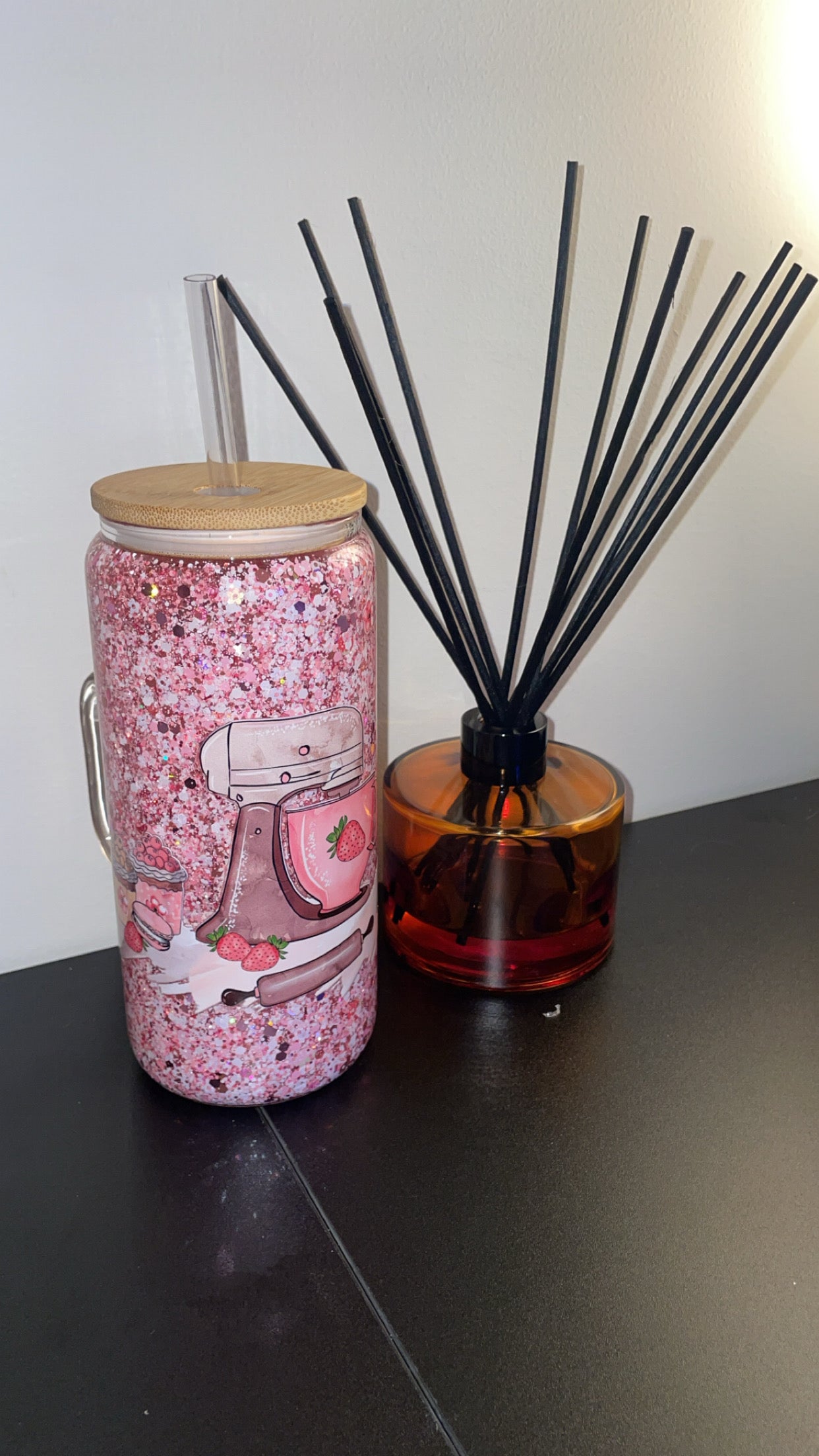 15oz Glass Tumbler with Handle ~ Baker